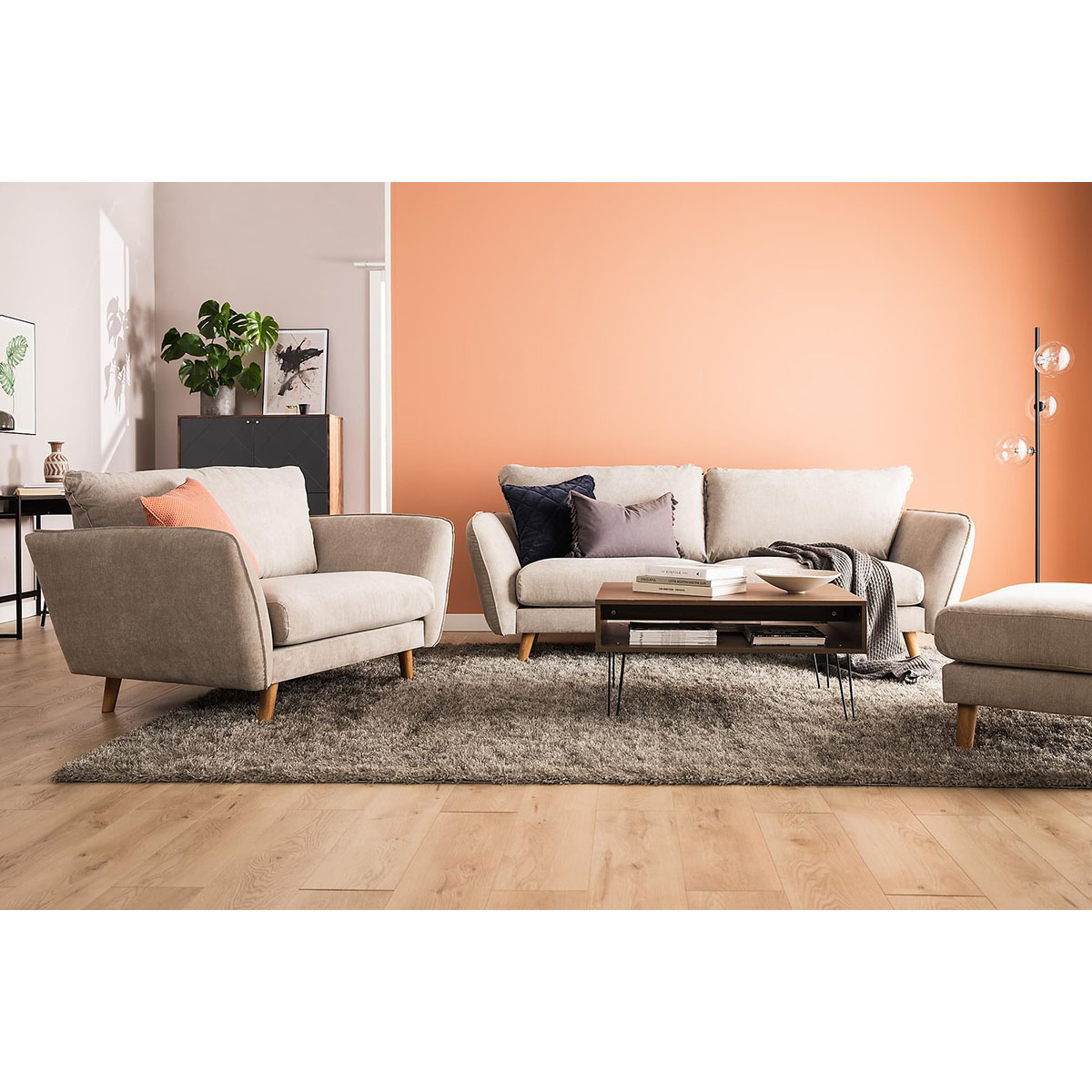Trend Lyx Schäslongsoffa Höger Beige, Svarta ben