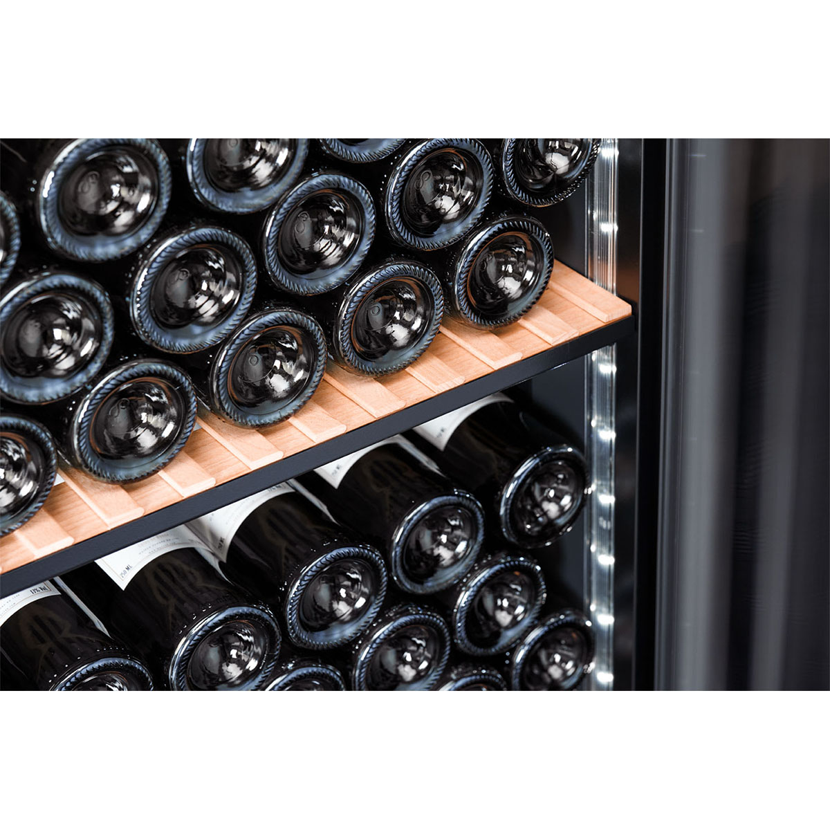 Vinlagringsskåp mQuvée Velvet 125 Glass VCS200FGB