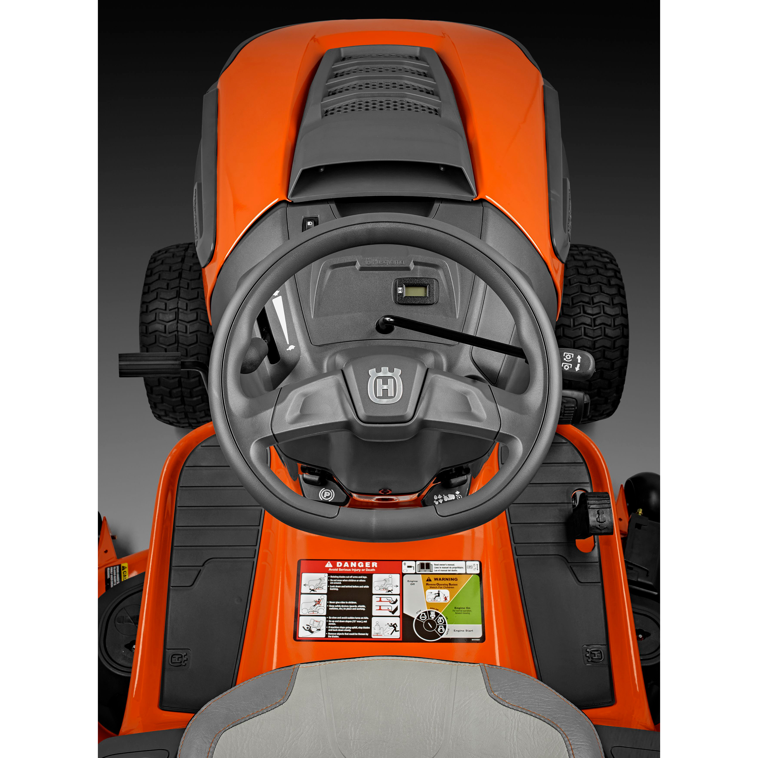 Traktor Husqvarna TC 138L