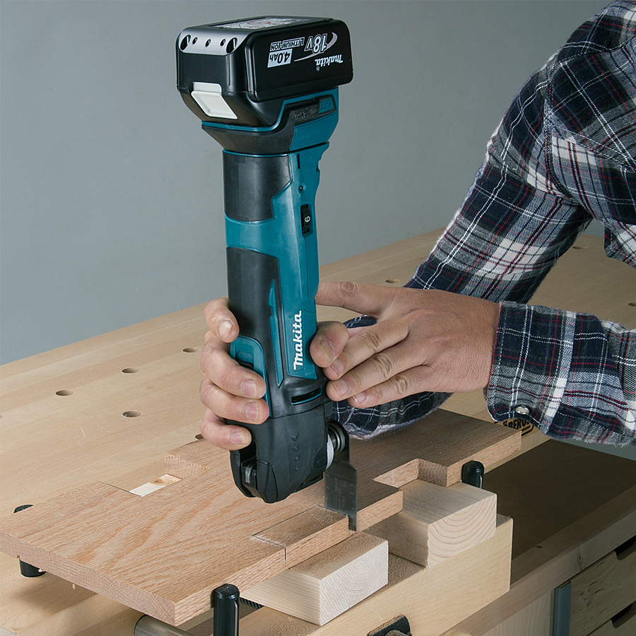 Multiverktyg Makita LXT DTM51Z 18V utan Batteri