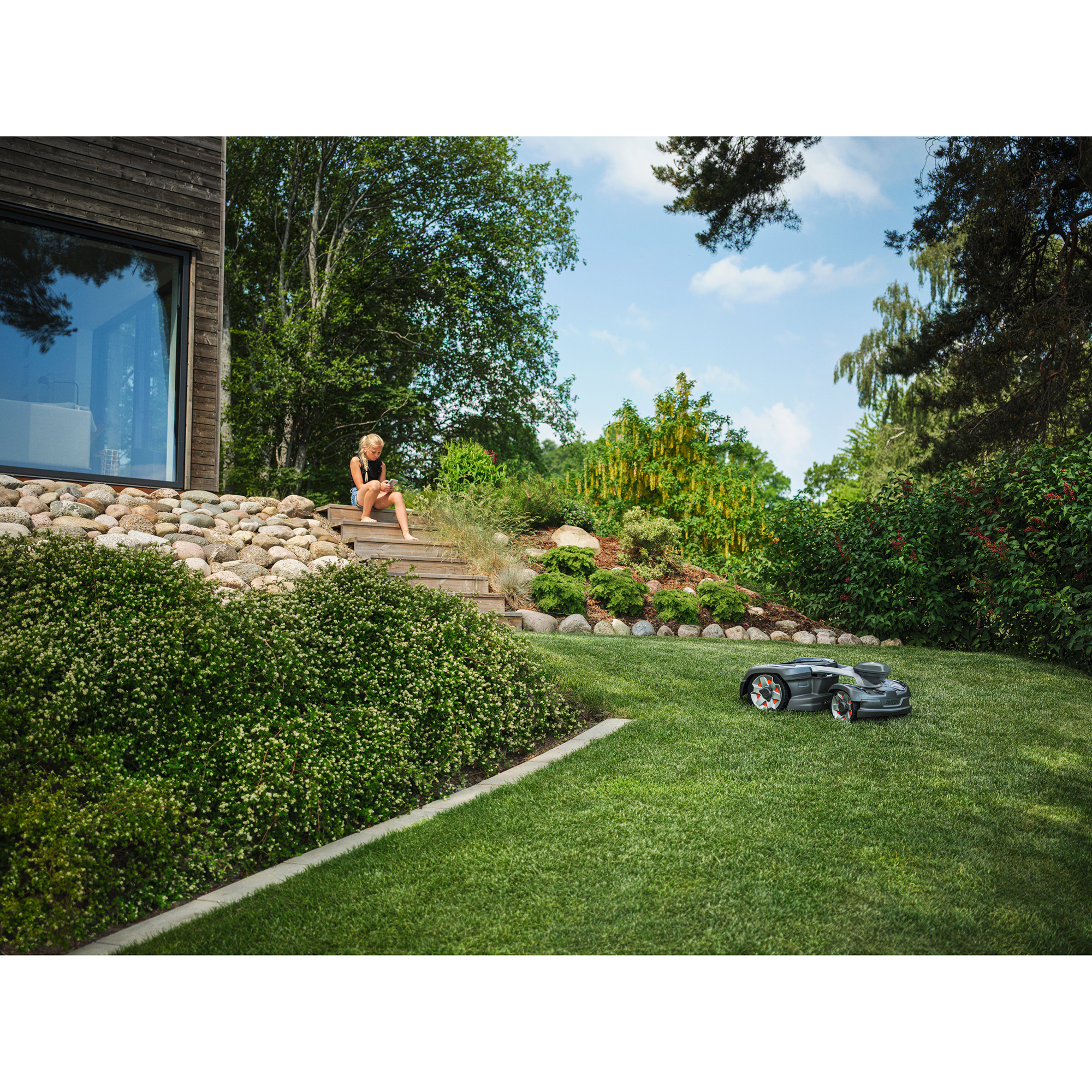 Robotgräsklippare Husqvarna Automower® 435X AWD NERA med Slinglös Teknik