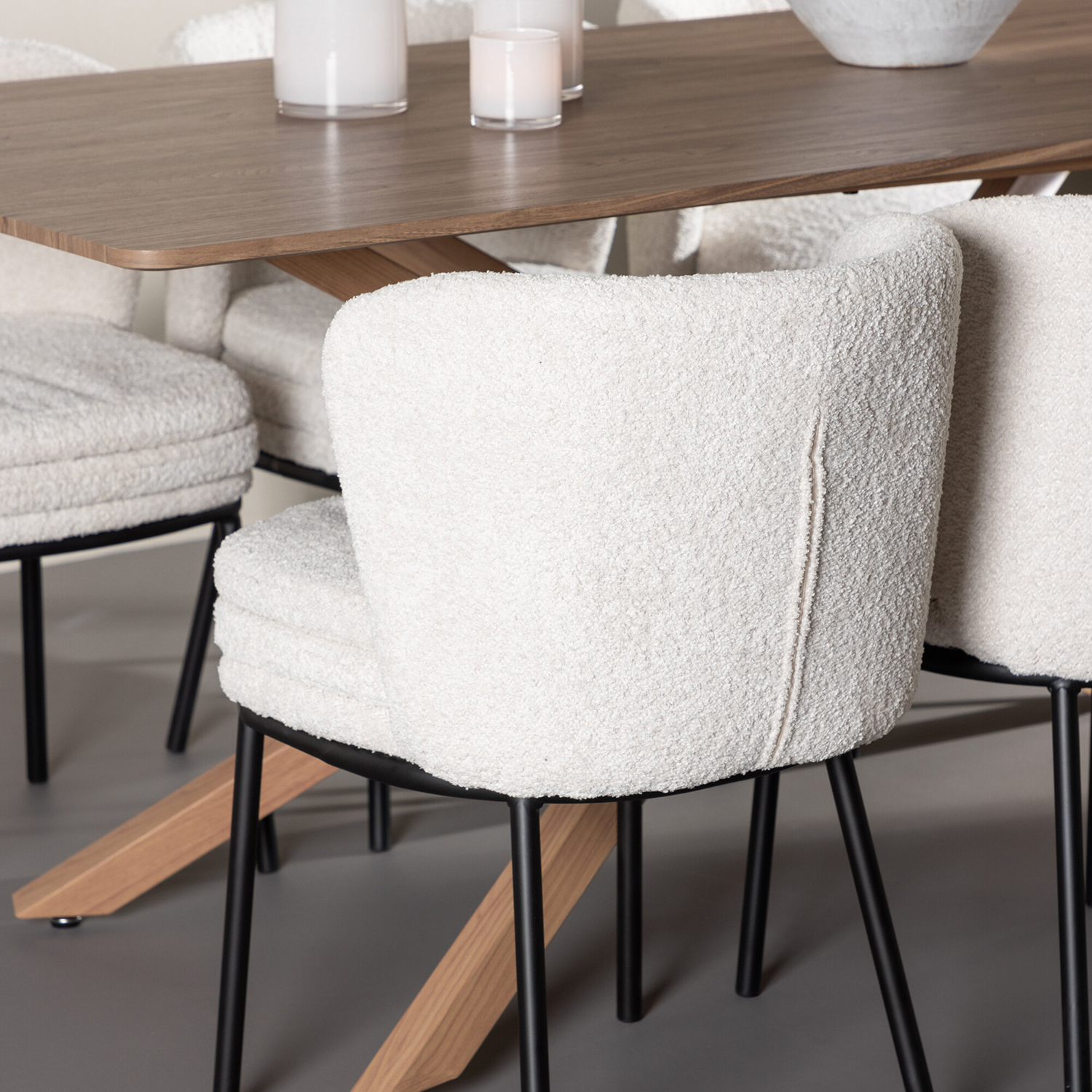 Matgrupp Venture Home Piazza 180 med 6 st Agnes Stolar
