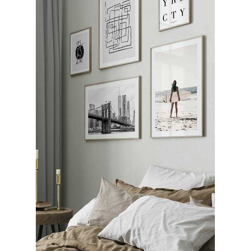 Poster Gallerix Surfer On Beach