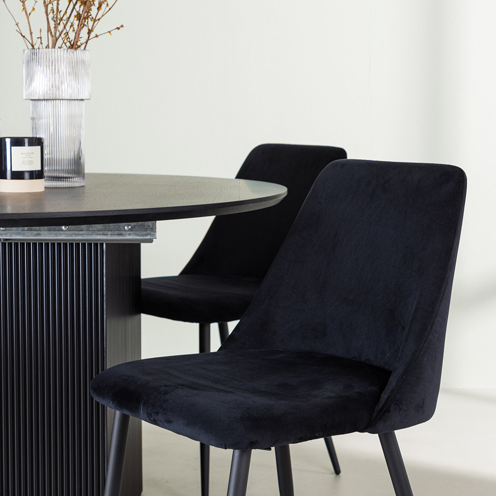 Matgrupp Venture Home Matilda med 4 Night Sammet Stolar