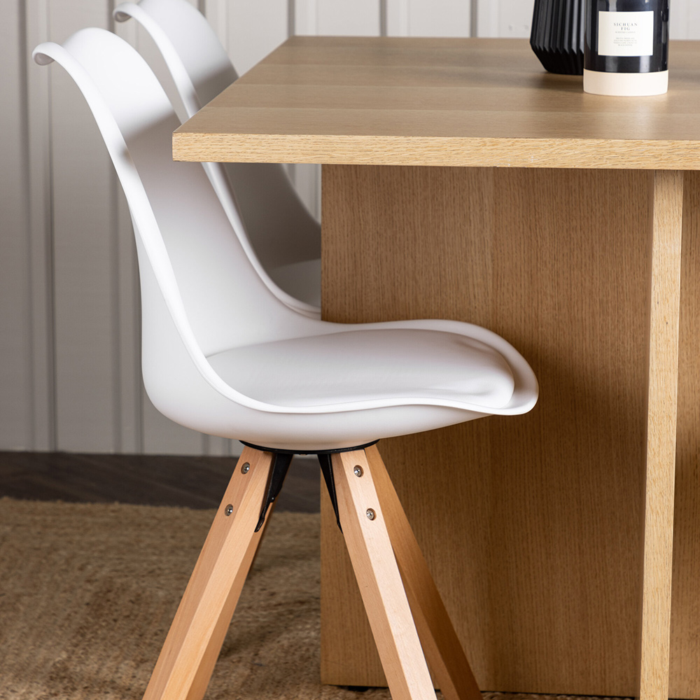 Matgrupp Venture Home Leo med 4 Zeno Stolar Natur/Vit