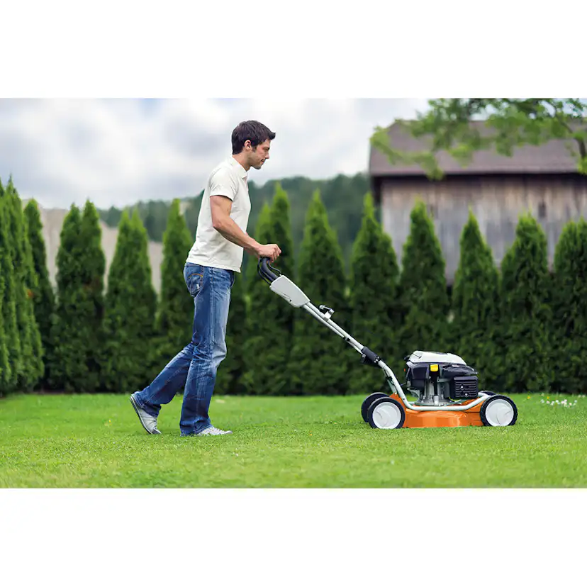 Gräsklippare STIHL RM 2.0 RT