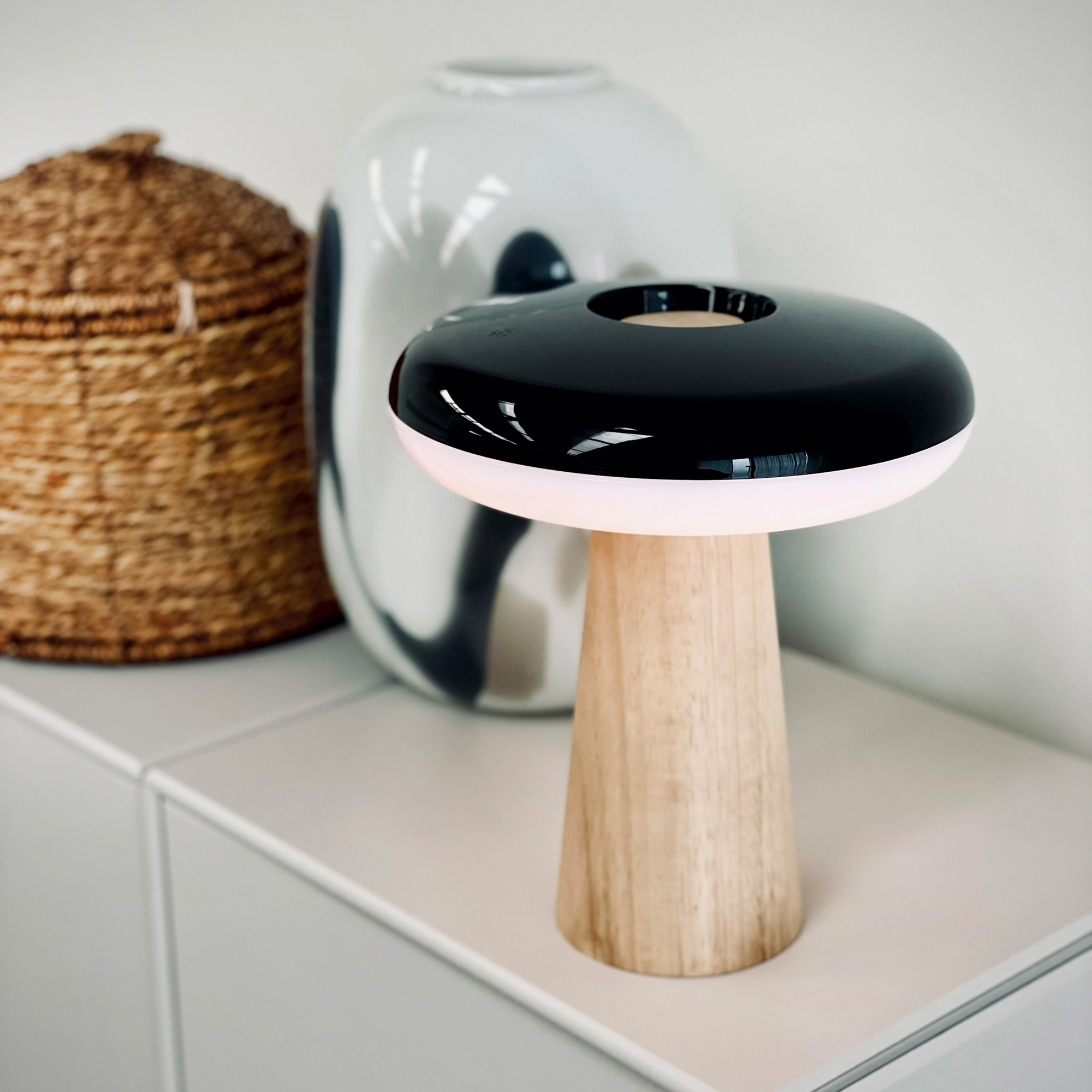 Bordslampa Dyberg Larsen 2 Ways
