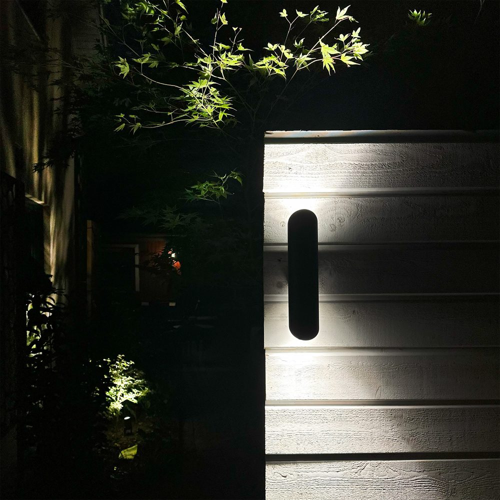 Vägglampa LightsOn Wally, Mörkgrå