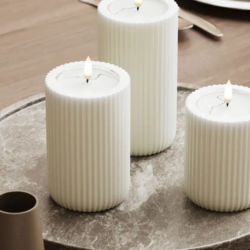 LED-Blockljus UNIQUE Candles Stripe 8x15 cm