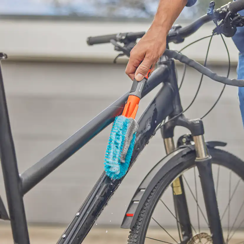 Cykeltvättborste Gardena Cleansystem Set med Textilslang Liano Life 15 m