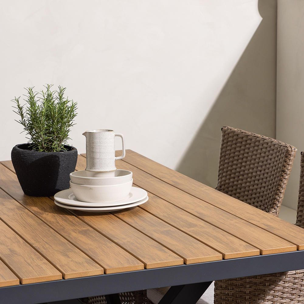Matgrupp Venture Home Garcia Bord med 4 Malina Stolar