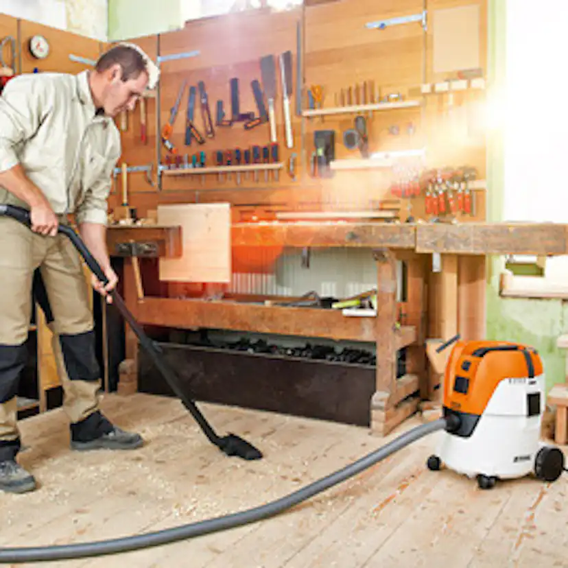 Grovdammsugare Stihl SE 62 E Vit/Orange Våt-/Torrsugare 20L