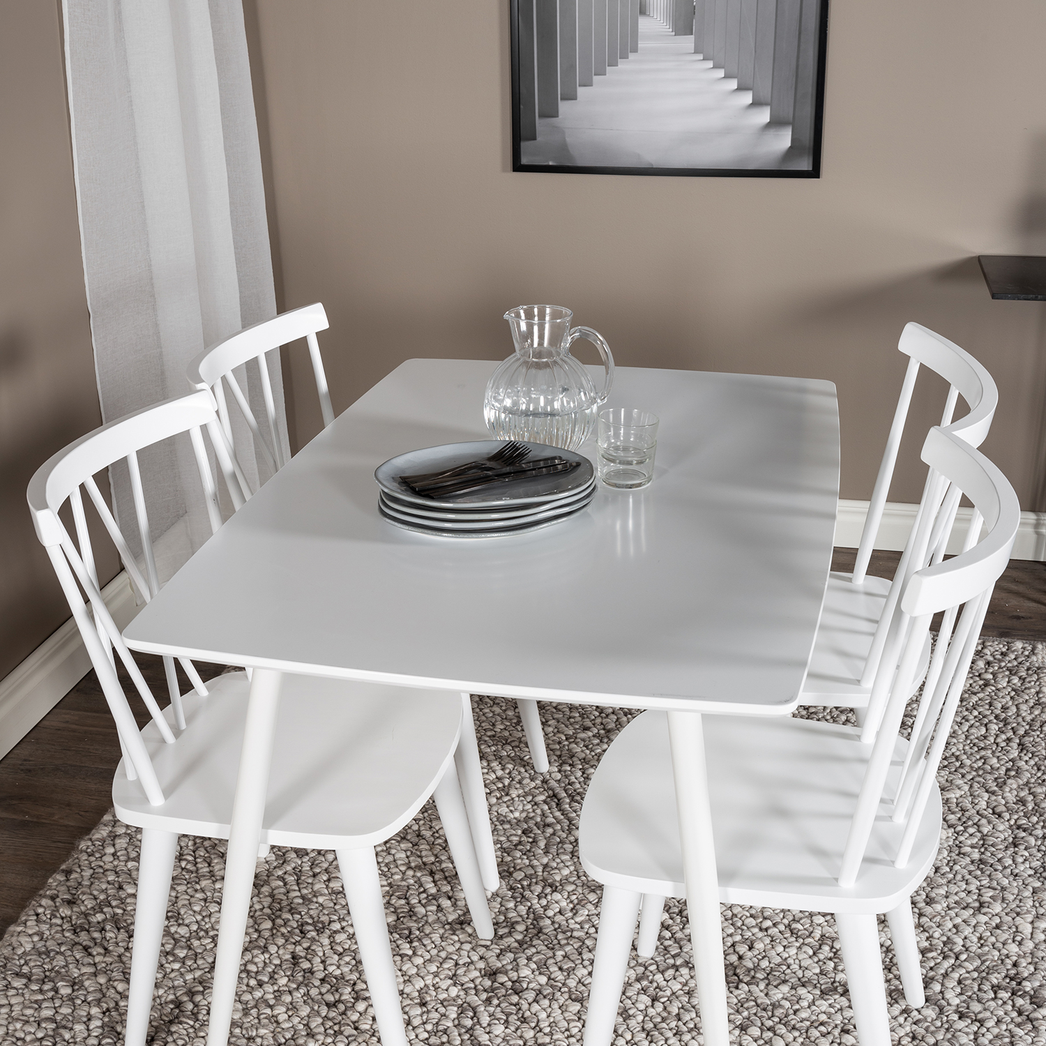 Matgrupp Venture Home Pobbie med 4 Marie Stolar Gummiträ