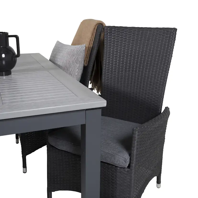 Matgrupp Venture Home Aleyna 160/240 med 4 Pishi Matstolar