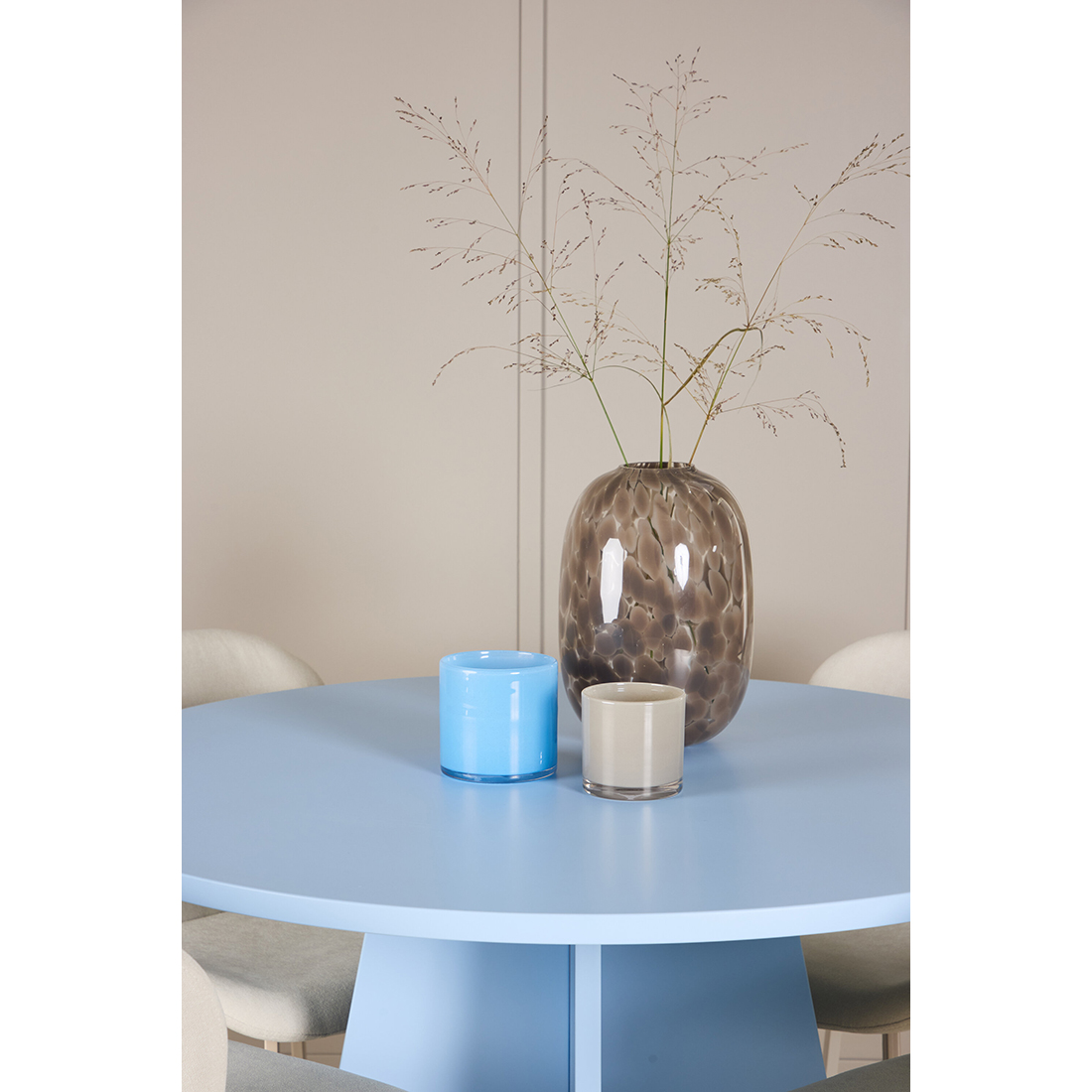 Matgrupp Venture Home Bootcut Ø110 cm med 4st Lilja Matstolar