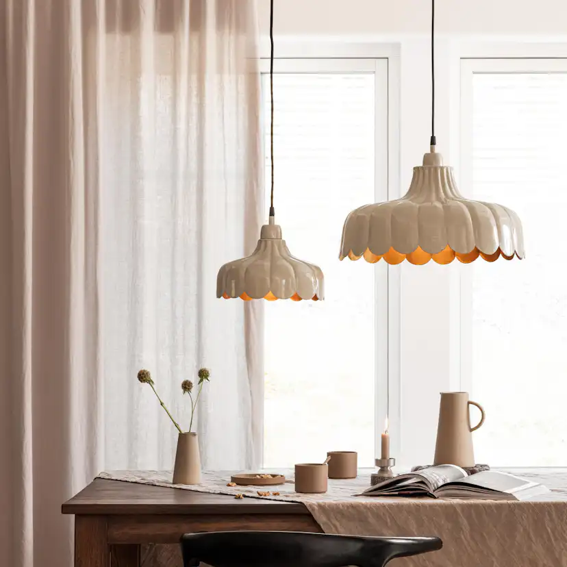 Taklampa PR Home Wells