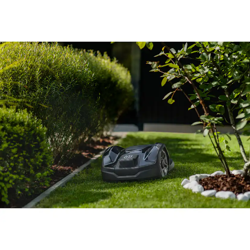 Robotgräsklippare Husqvarna Automower® 305E NERA