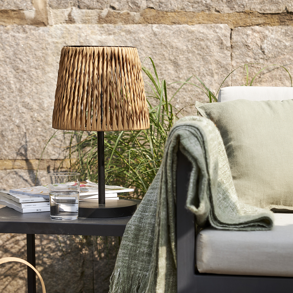 Solcellslampa Star Trading Cesta LED Bordslampa