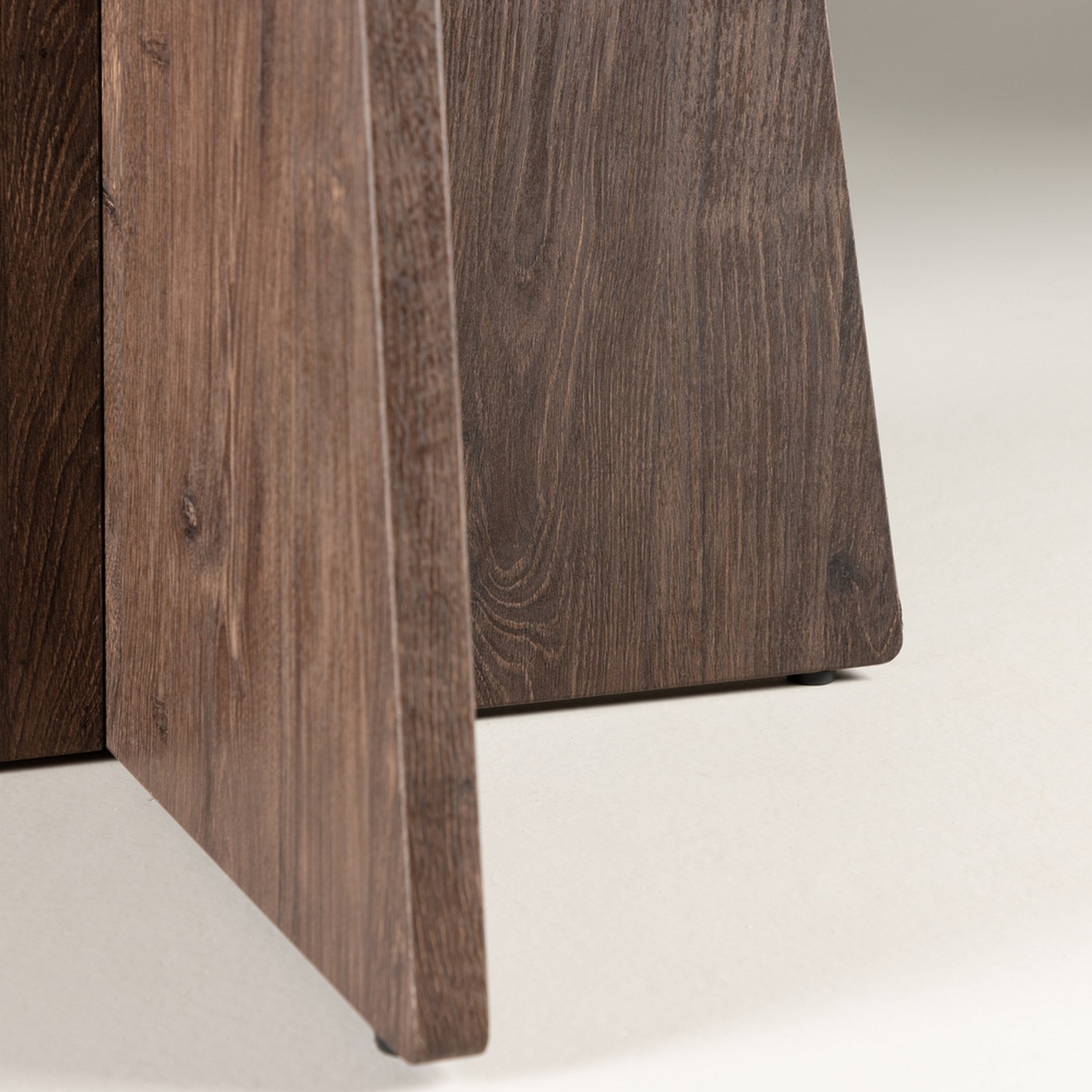 Matbord Venture Home Bootcut Ø110 cm