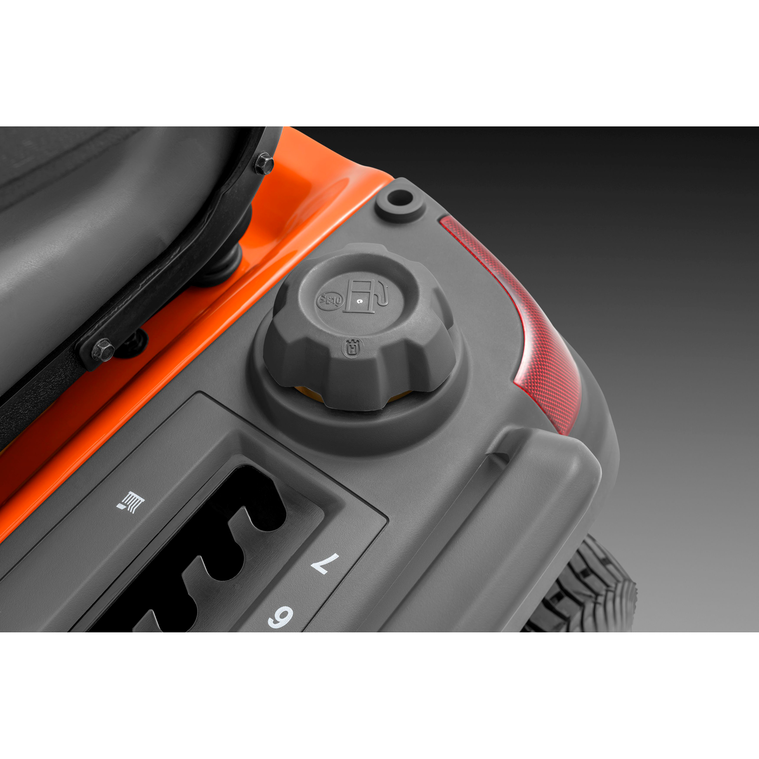 Trädgårdstraktor Husqvarna TS 146TXD