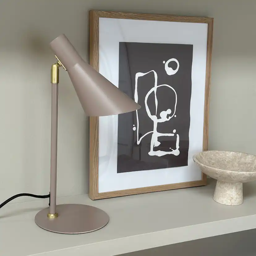 Bordslampa Dyberg Larsen DL12 Mini