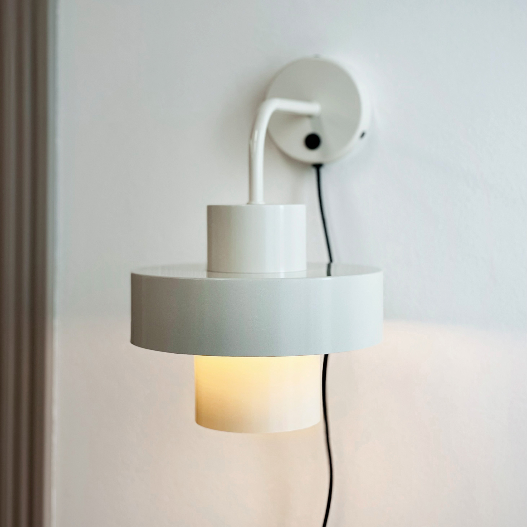 Vägglampa Dyberg Larsen Stoke
