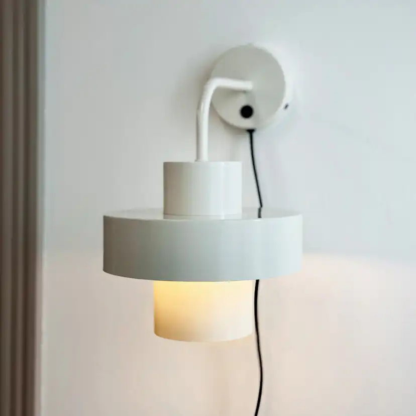 Vägglampa Dyberg Larsen Stoke