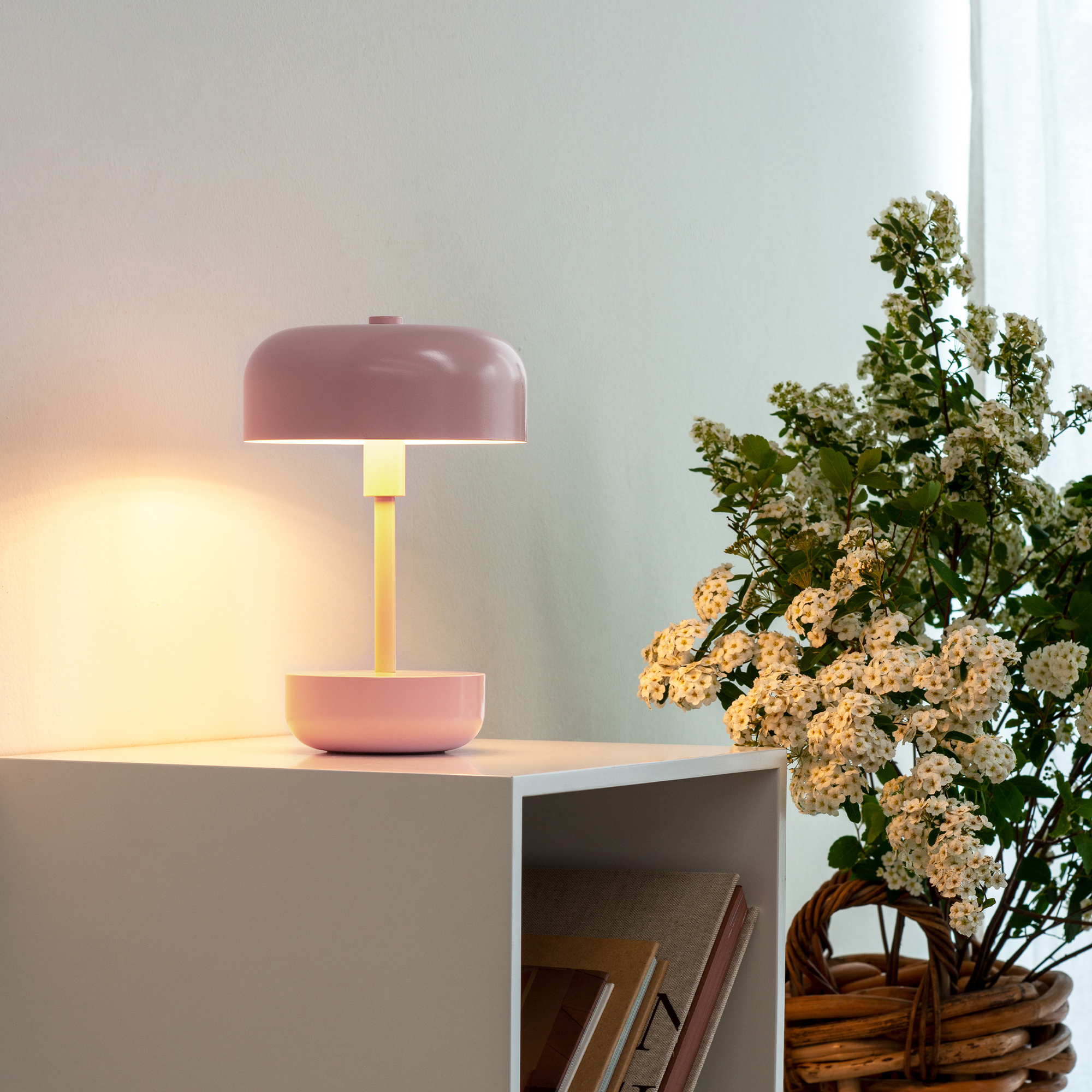 Portabel Bordslampa Dyberg Larsen Haipot LED Uppladdningsbar