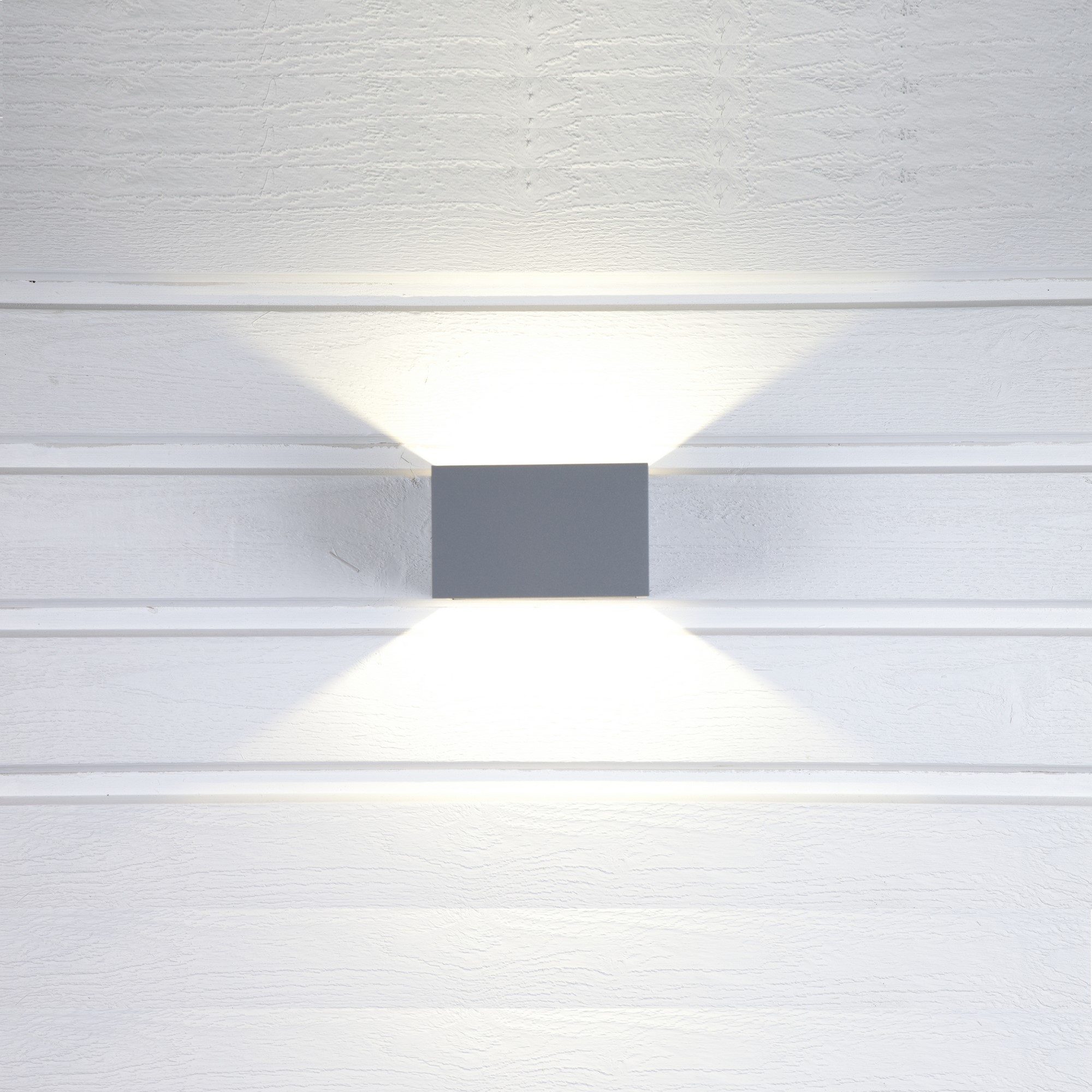 Väggarmatur Hide-a-lite Case Wall