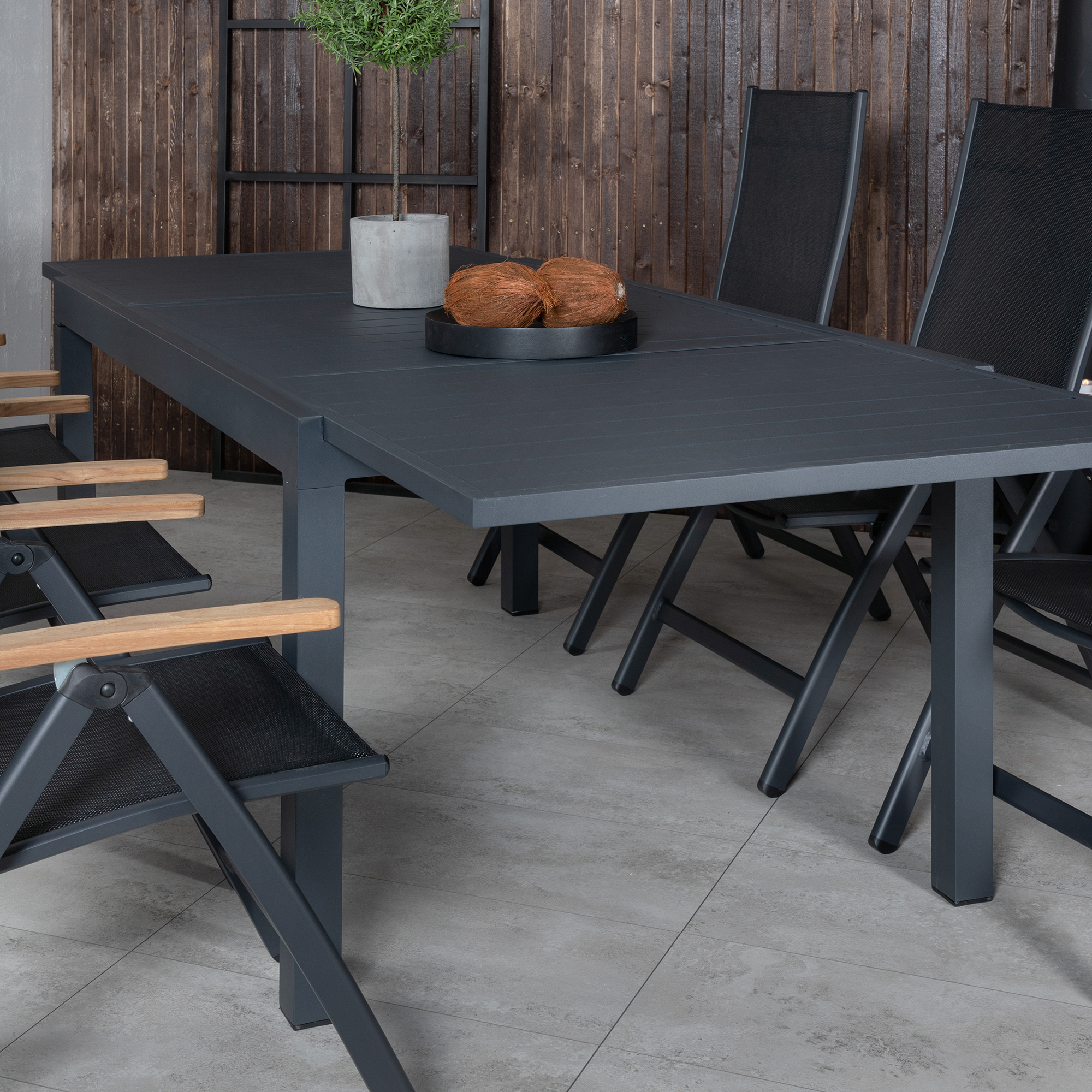 Matgrupp Venture Home Marbella med 6 Pave Stolar