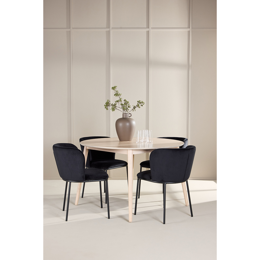 Matgrupp Venture Home Flora Ø120 cm med 4st Edina Matstolar