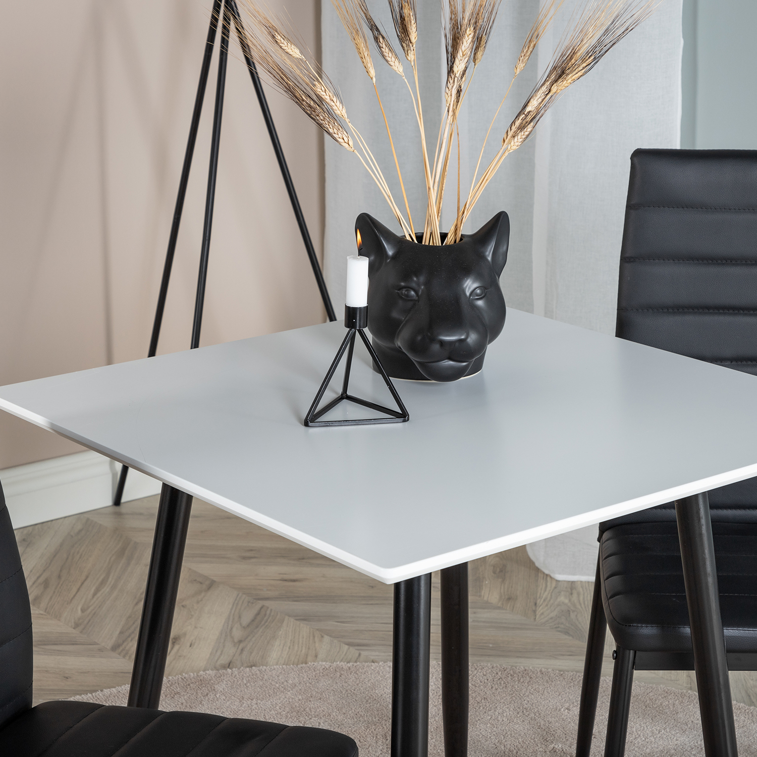 Matgrupp Venture Home Pobbie med 2 Sly Stolar Konstläder