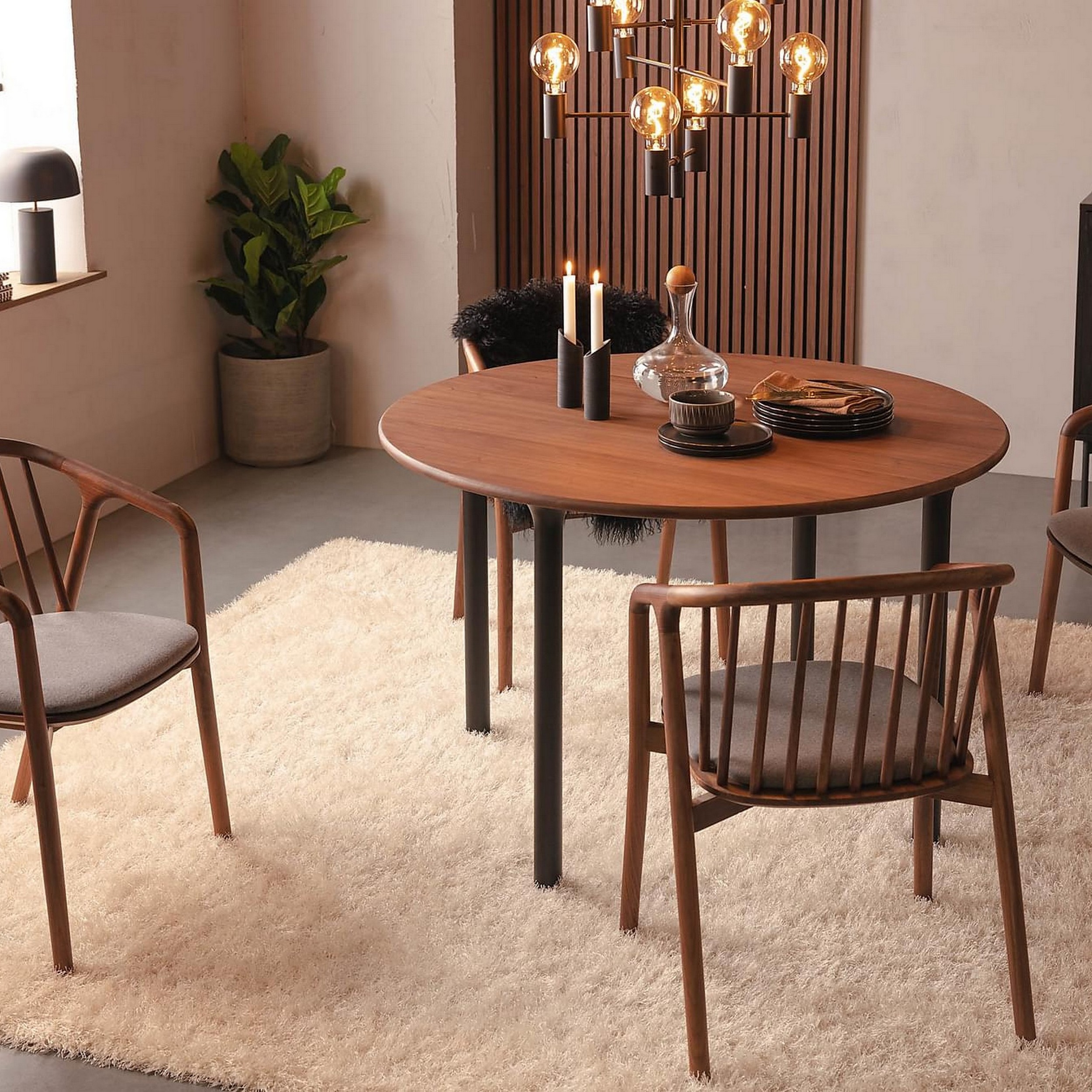 Matstol Bark Noira med Armstöd