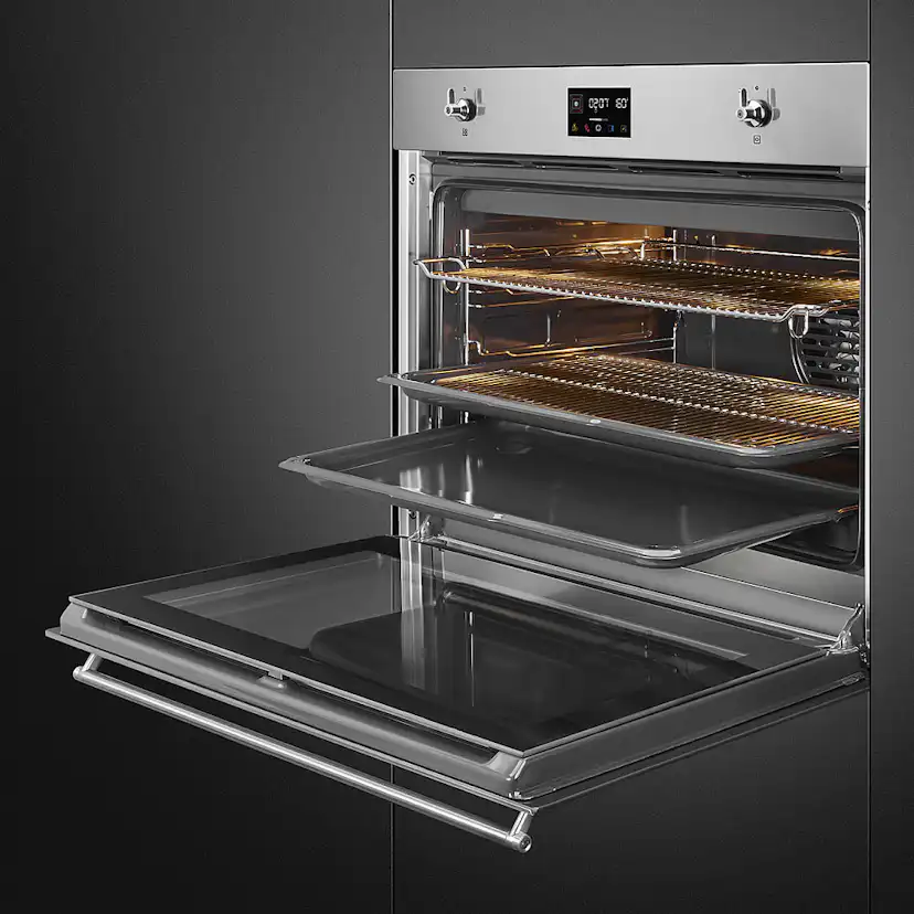 Ugn Smeg SF7302TX