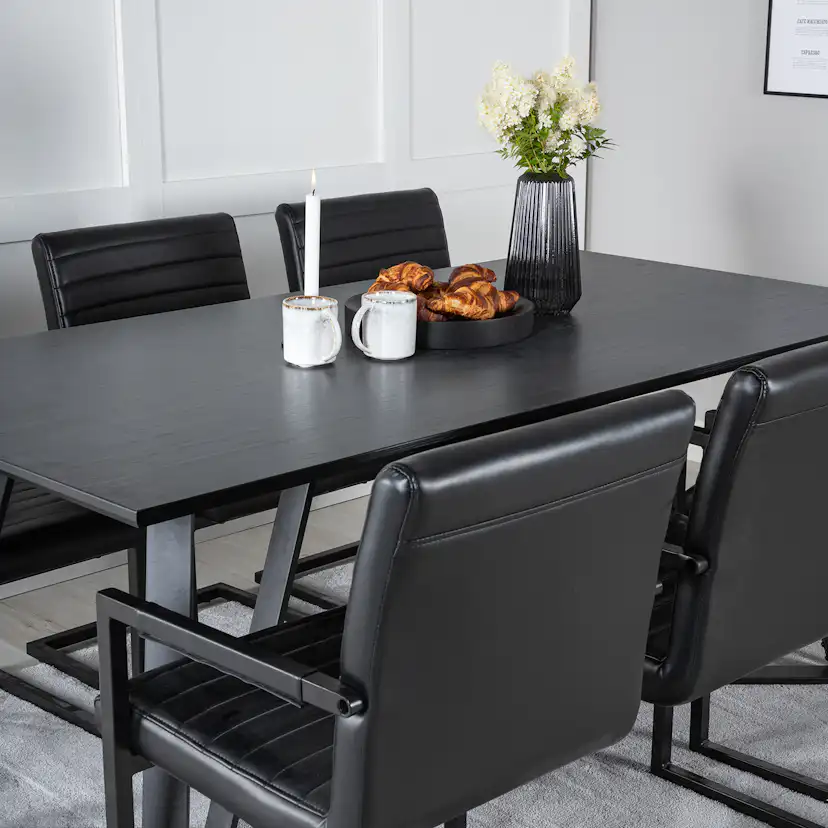 Matgrupp Venture Home Madde med 6 Asta Stolar