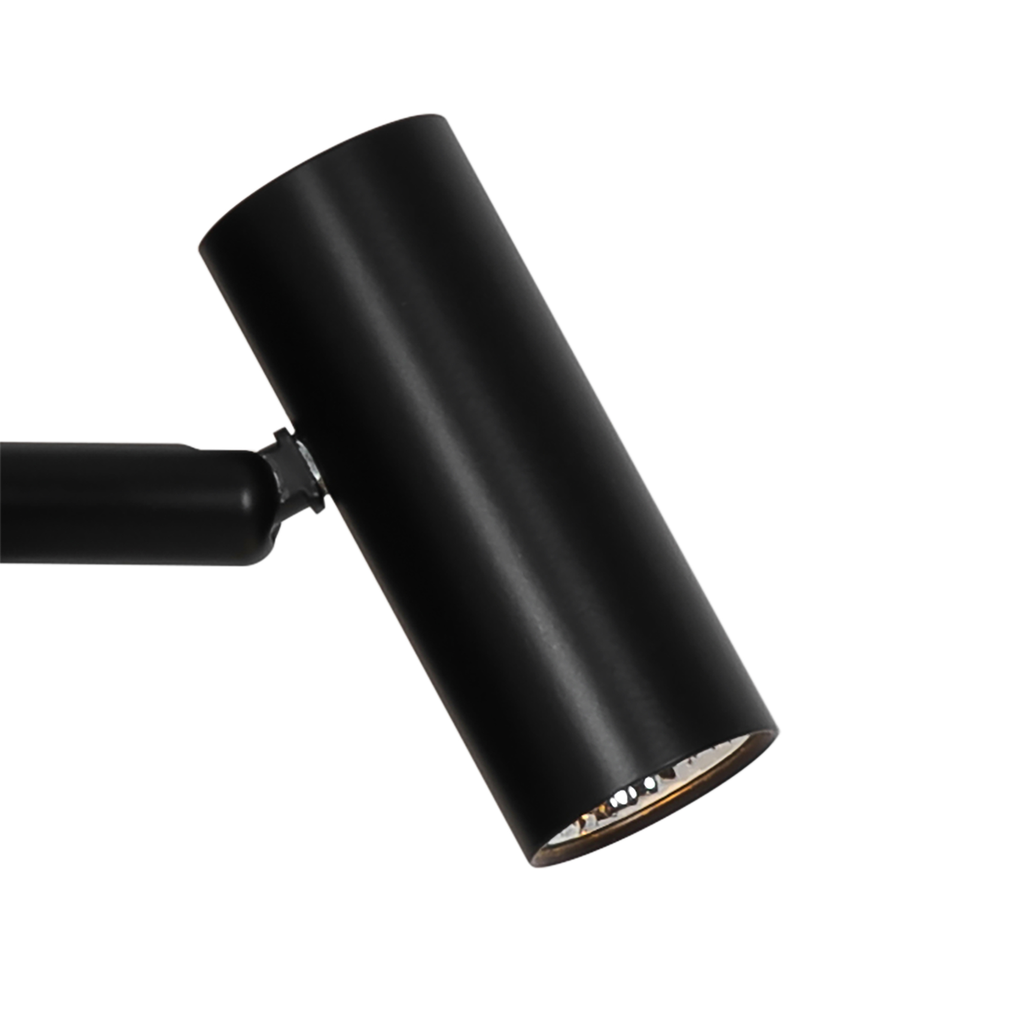 Omari Round | Vägglampa | Svart Svart