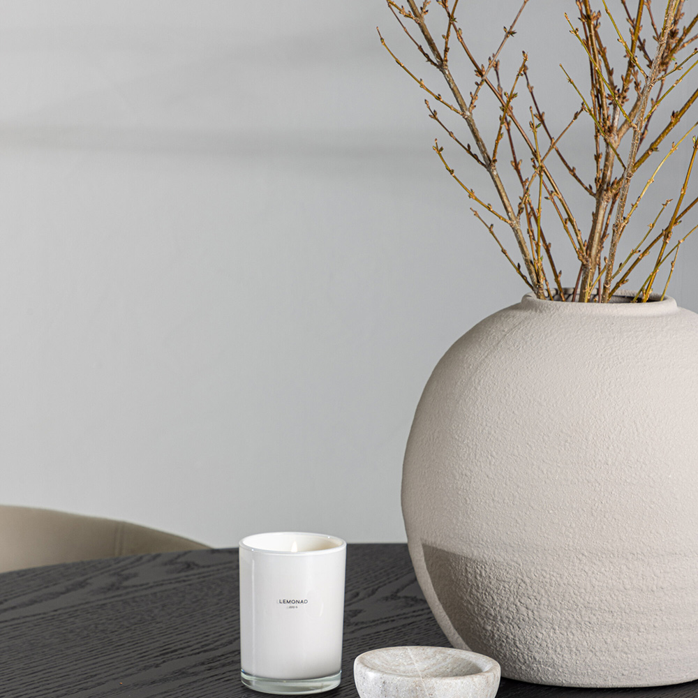 Matgrupp Venture Home Olivia med 4 Berit Sammet Stolar