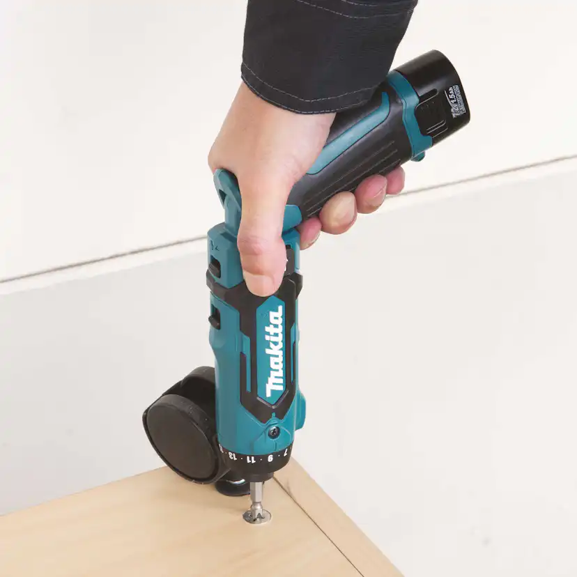 Borrskruvdragare Makita DF012DSJ 7,2V Med batteri