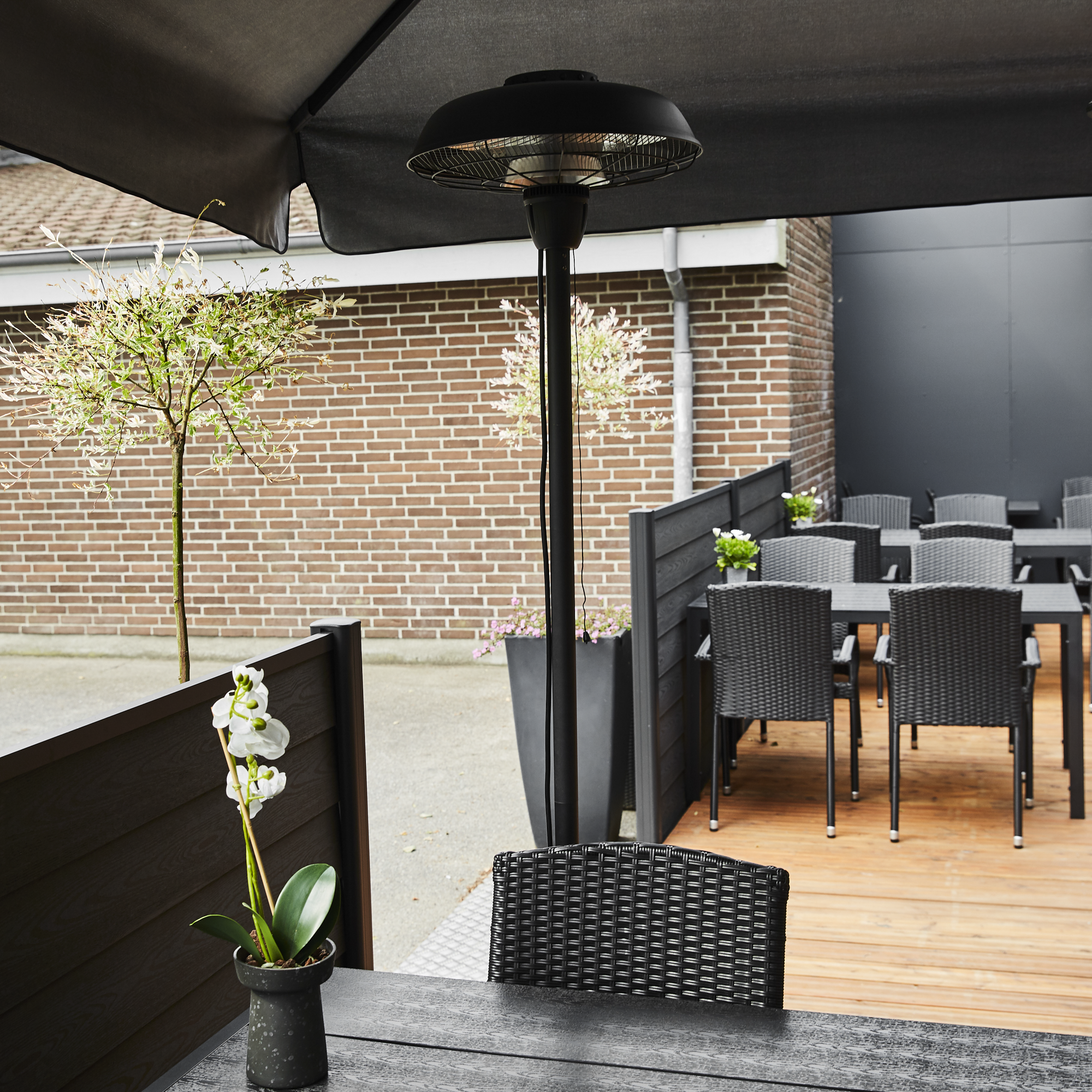 Terrassvärmare HORTUS 2100W Golvmodell HA Svart