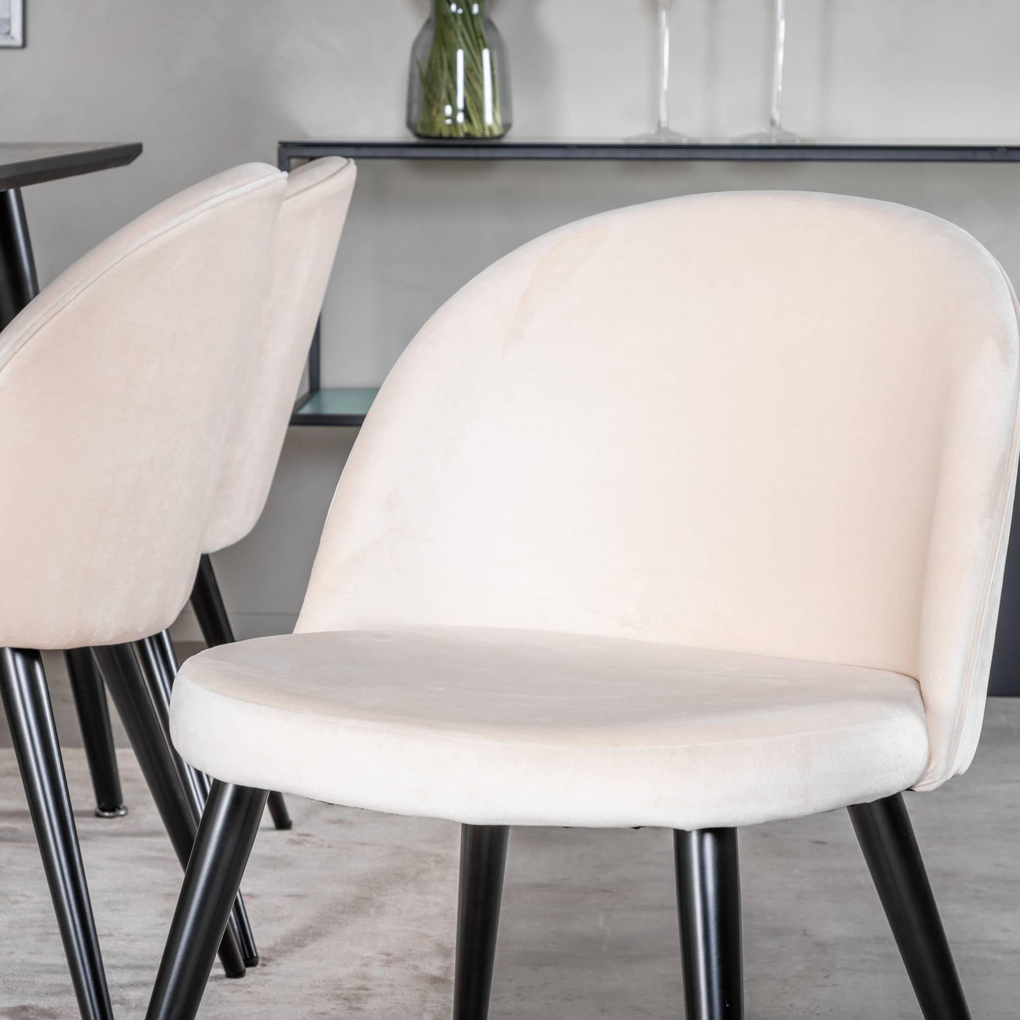 Matgrupp Basic Home Balisa Rektangulärt Matbord 180 cm med 6 Valeri Matstol