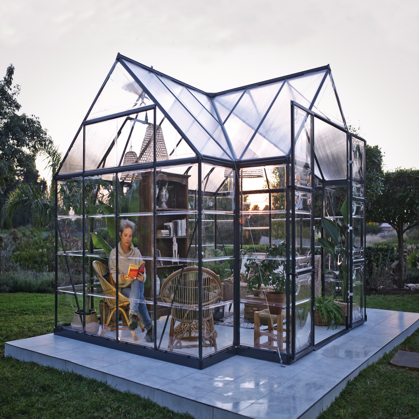 Växthus/Orangeri Canopia by Palram Victory Aluminiumstomme med UV-Skyddade Polykarbonatfönster, 11,04 m²