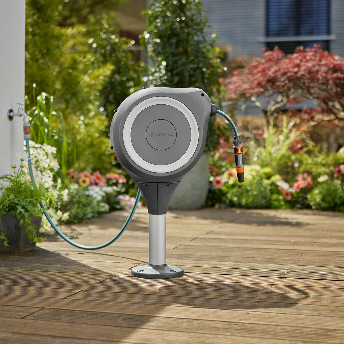 Slangbox Gardena Altan RollUp M 20 m Vit