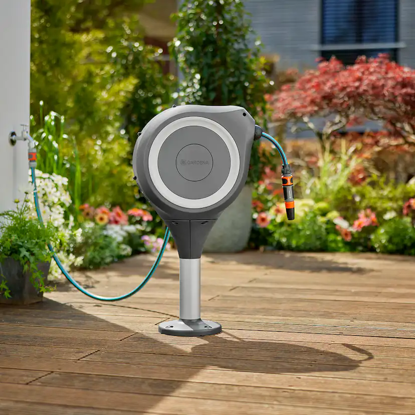 Slangbox Gardena Altan RollUp M 20 m Vit