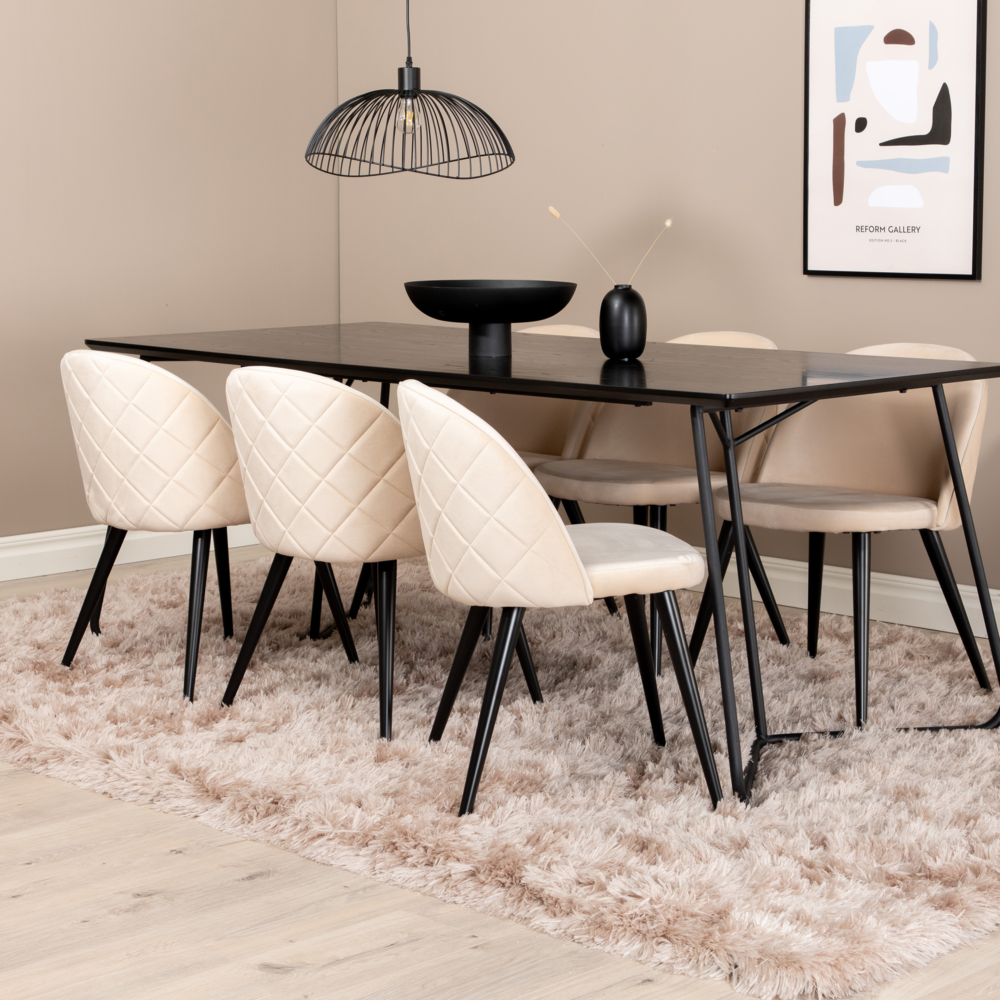 Matgrupp Venture Home Annika med 6 Valentina Stitcthes Stolar Sammet