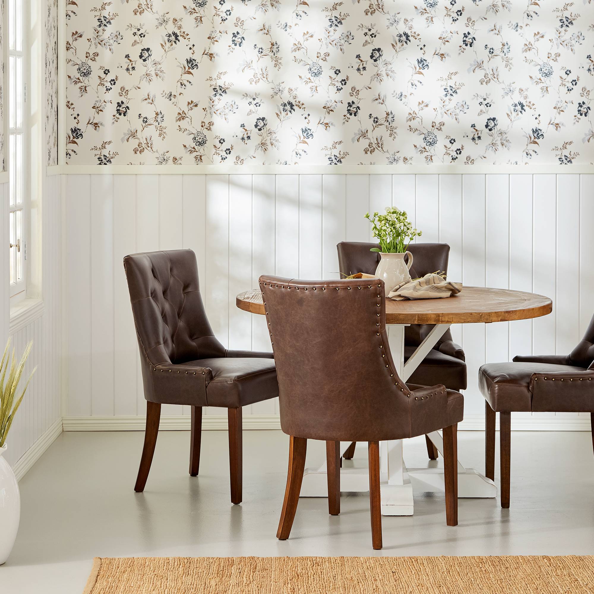 Matgrupp Bloomington Lyon Runt Matbord 120 cm Vit Bas med 4 Tuva Matstol Konstläder