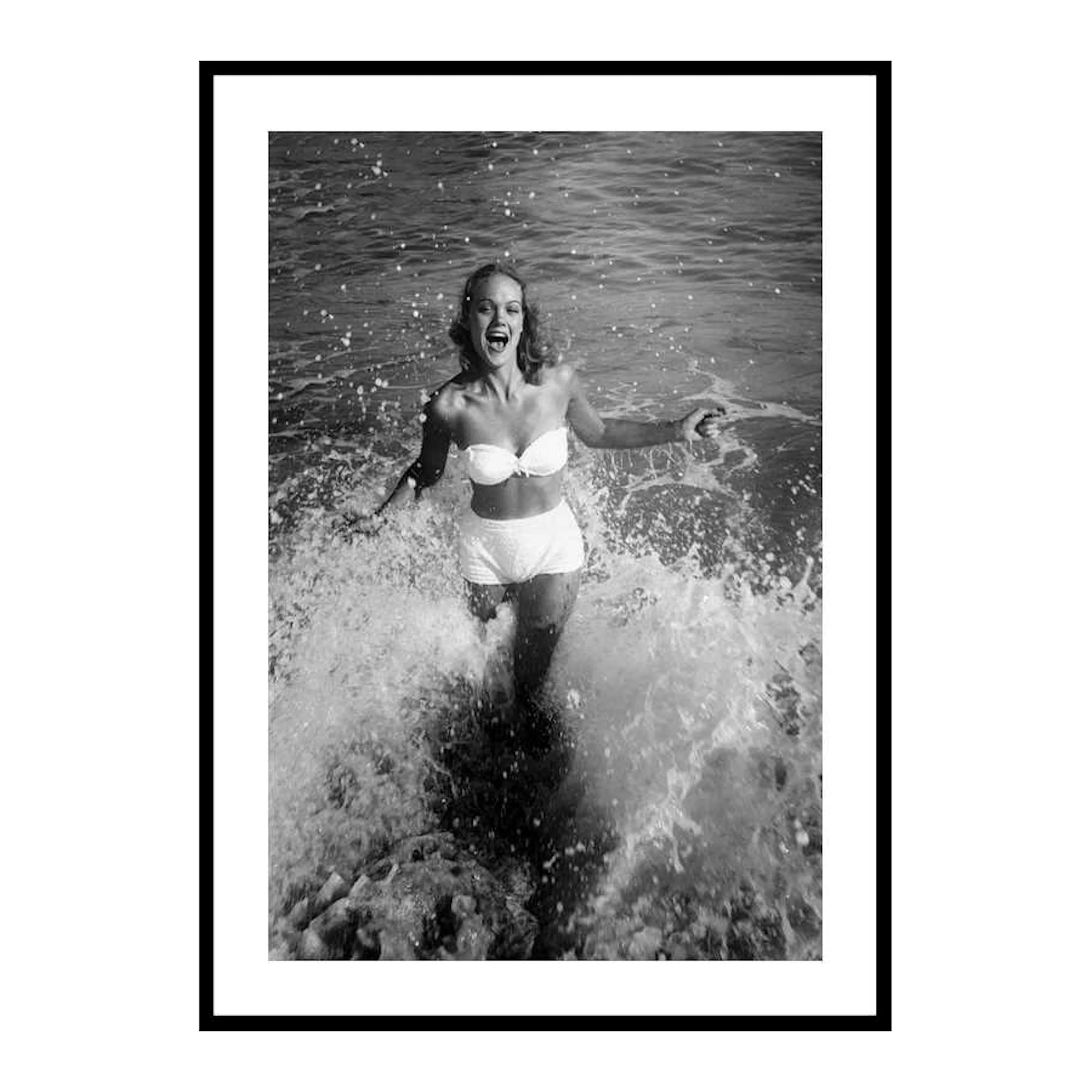 Playing In The Surf 30x40 cm