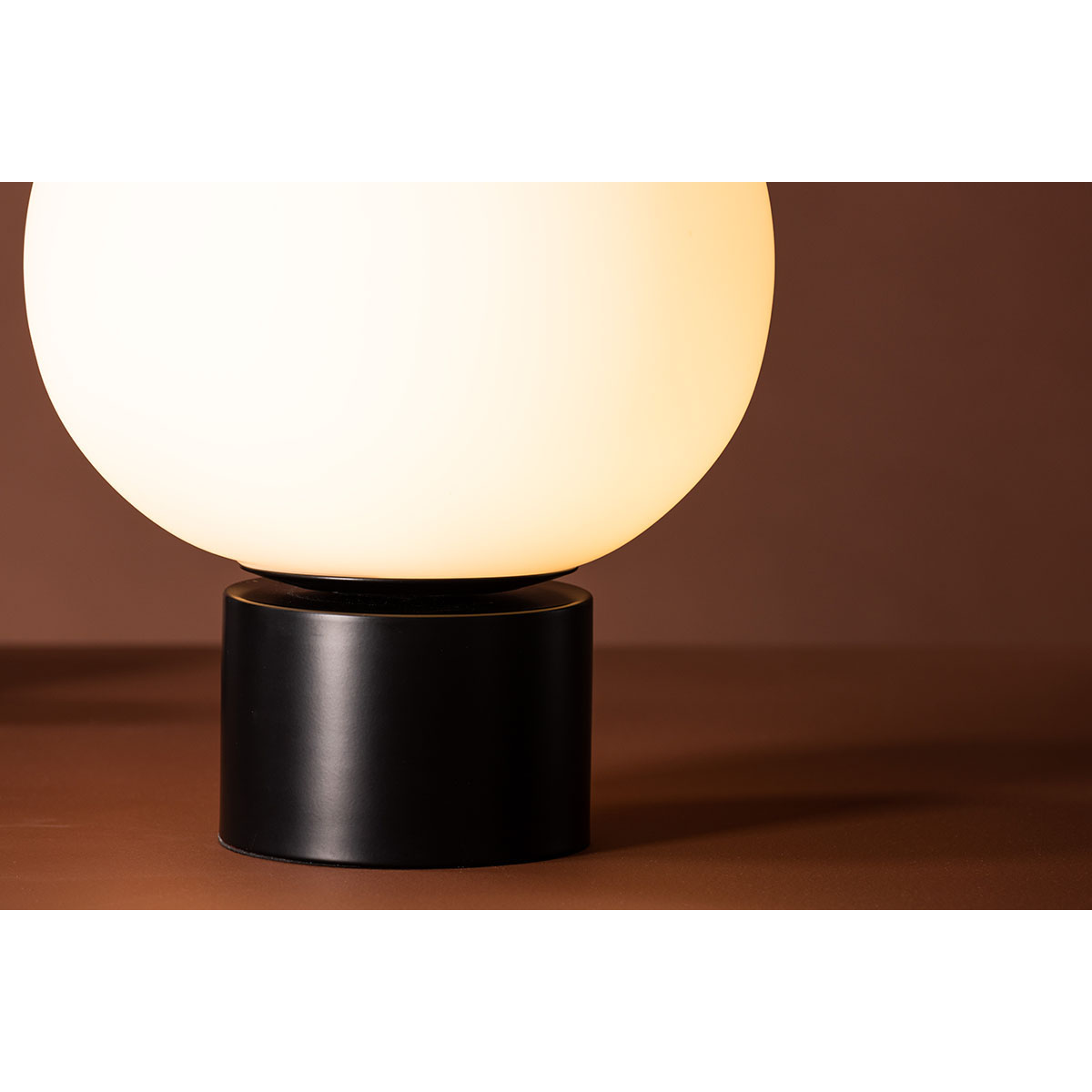 Bordslampa Venture Home Cholet
