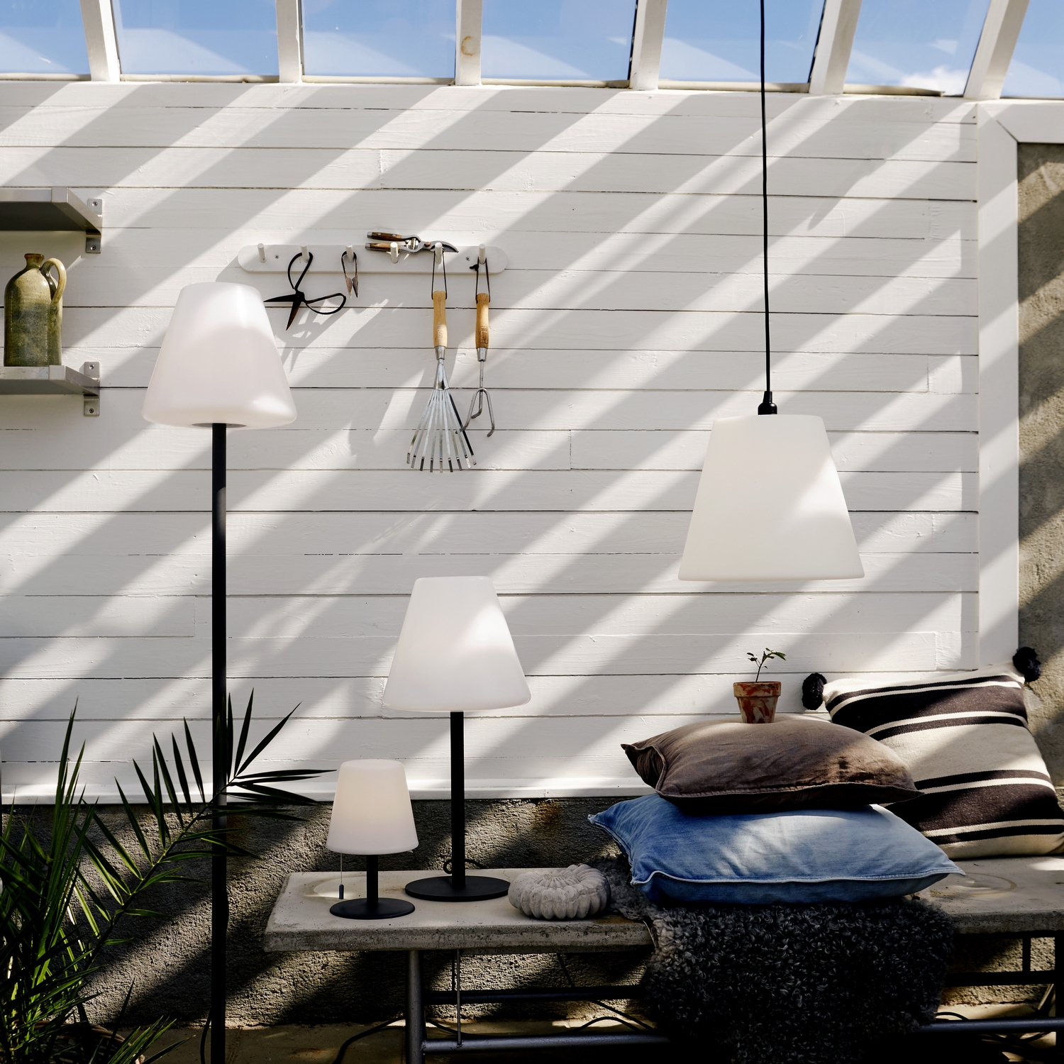 Bordslampa Star Trading GardenLight Kreta Låg