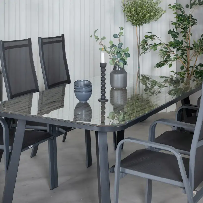 Matgrupp Venture Home Olle med 6 Curz Matstolar