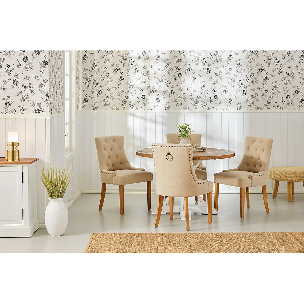 Matgrupp In Living Lyon med 4 Viktoria Stolar